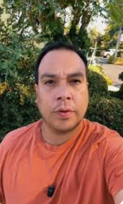 <em>Carlos Fernando R.</em>